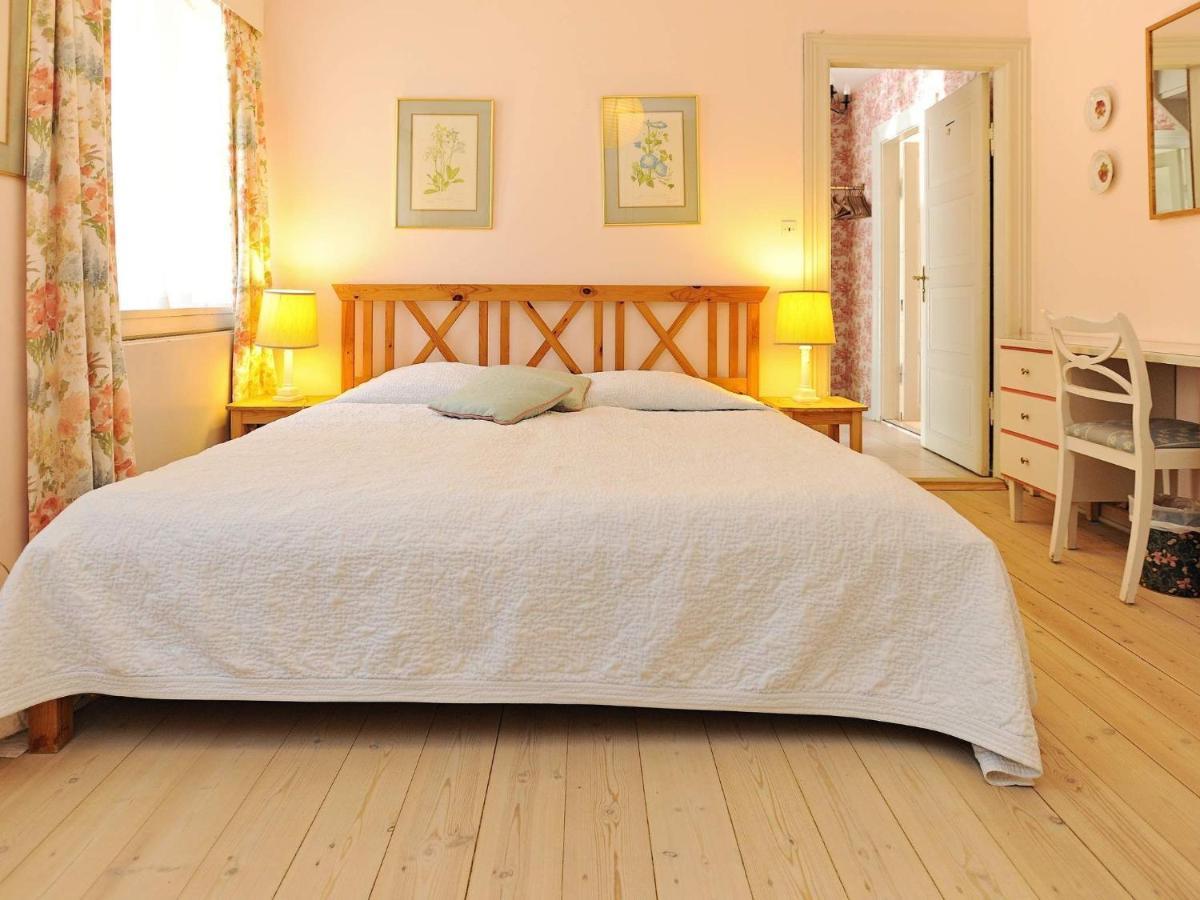 12 Person Holiday Home In Ullerslev Eksteriør billede