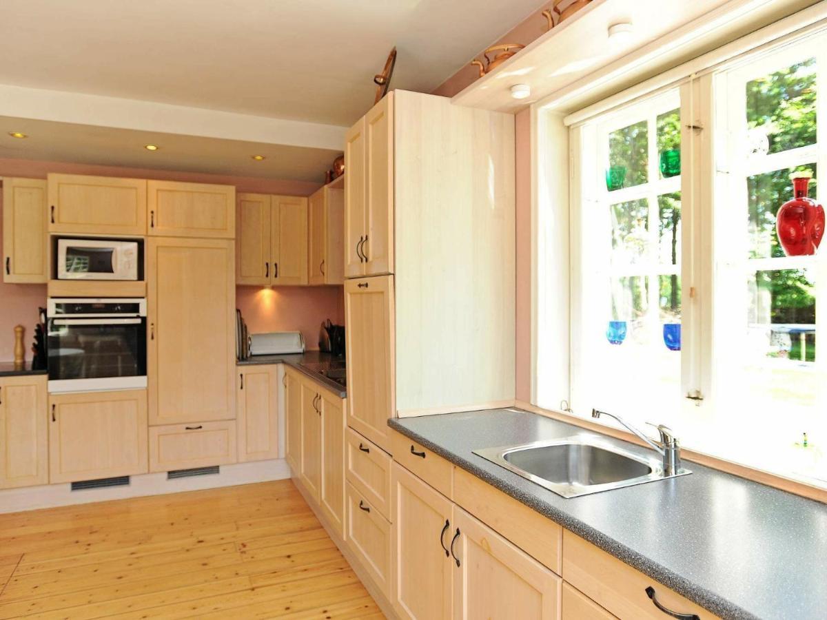 12 Person Holiday Home In Ullerslev Eksteriør billede